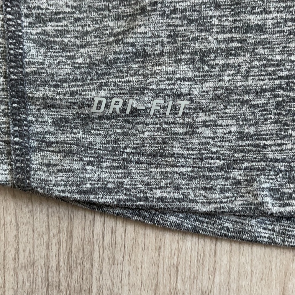 Nike Women’s Dri-FIT Element Half Zip - Picture 7 of 11